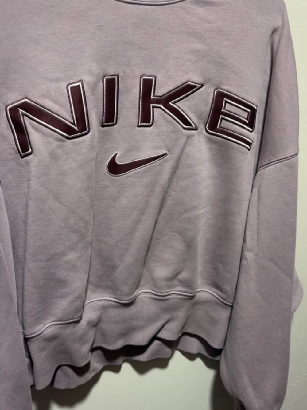 Nike Lavender Crew Sweatshirt with Burgundy Appliqué